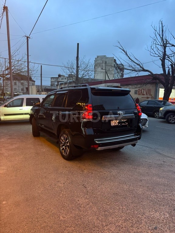 Toyota Land Cruiser Prado