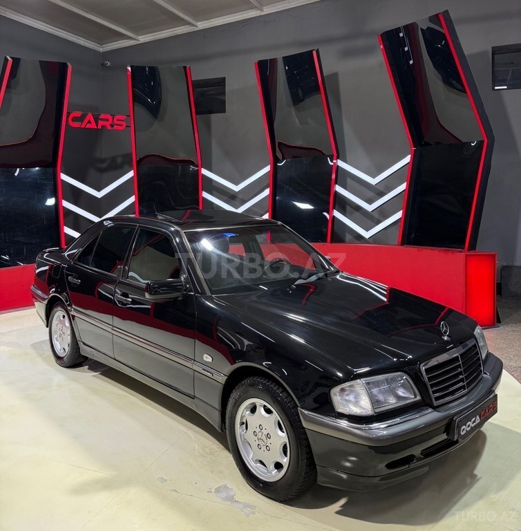 Mercedes C 180