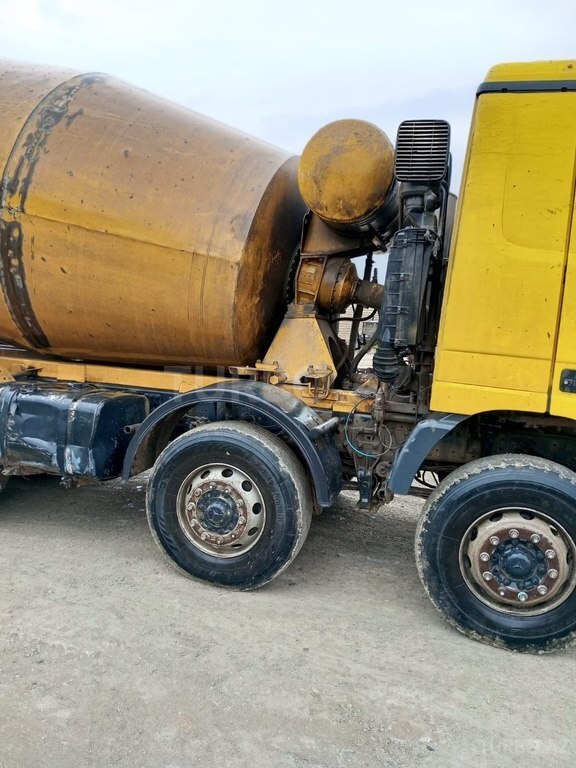 Mercedes Actros 3236