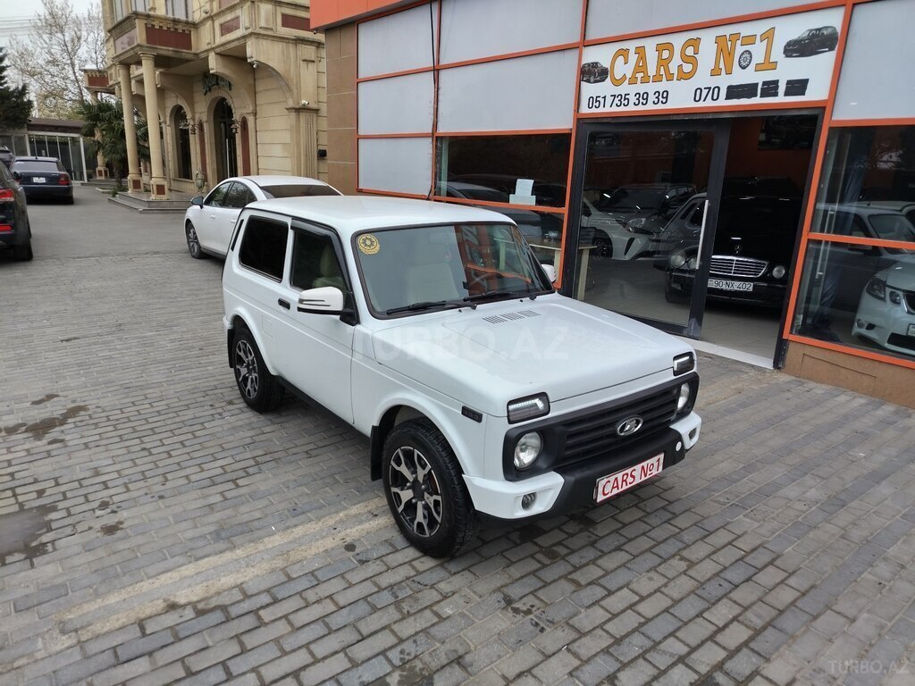 LADA (VAZ) Niva