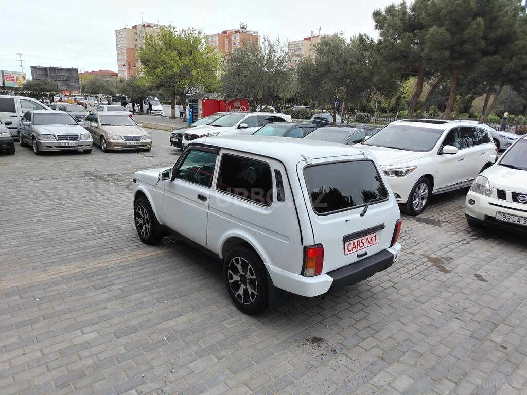 LADA (VAZ) Niva