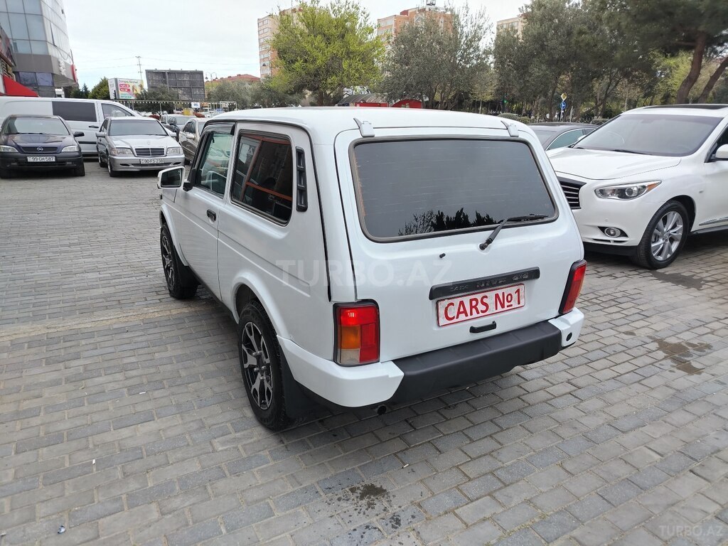 LADA (VAZ) Niva