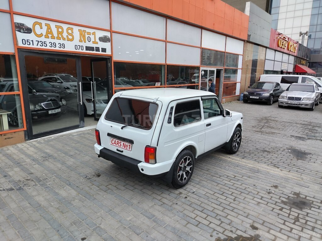 LADA (VAZ) Niva