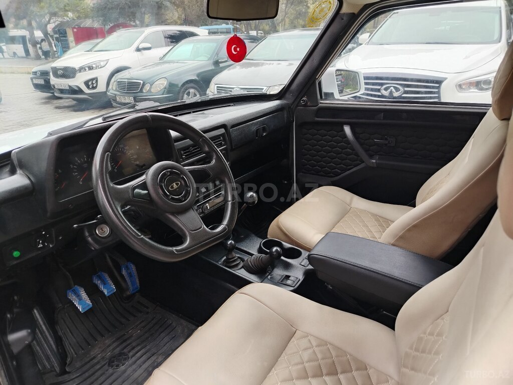 LADA (VAZ) Niva