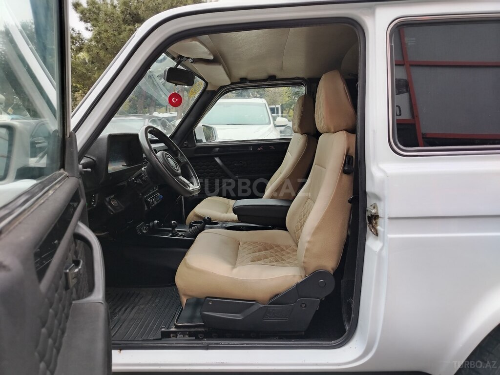 LADA (VAZ) Niva