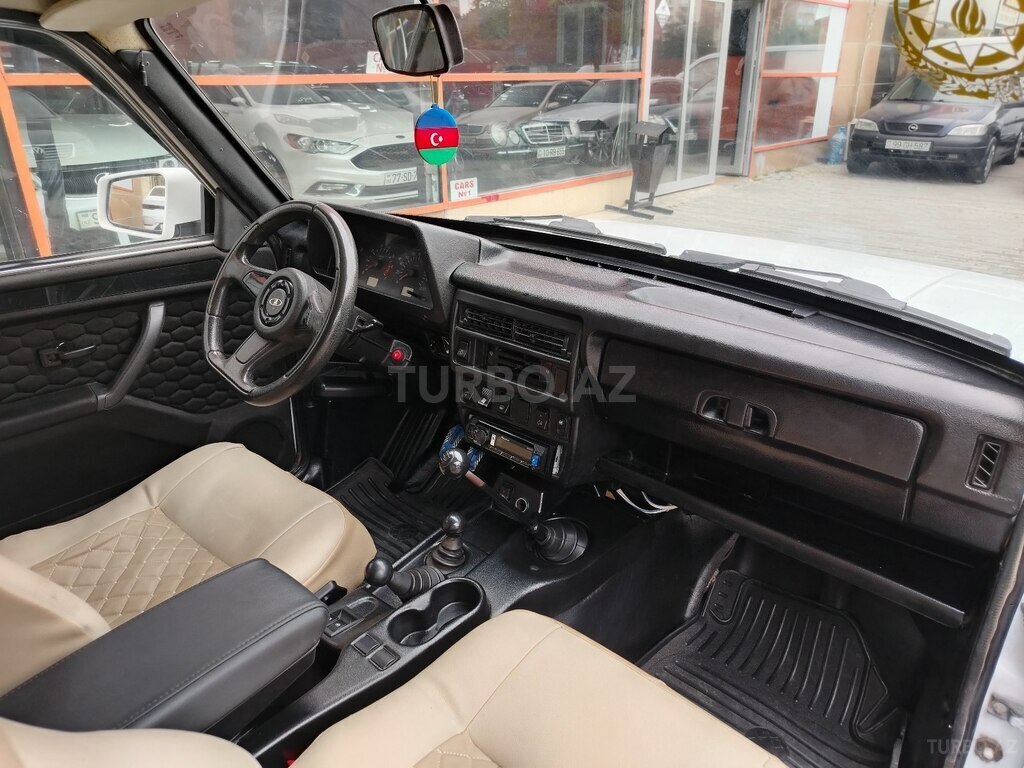 LADA (VAZ) Niva