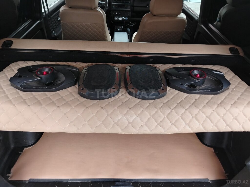 LADA (VAZ) Niva