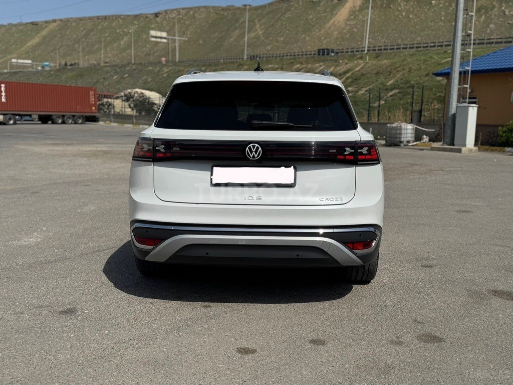 Volkswagen ID.6 Crozz