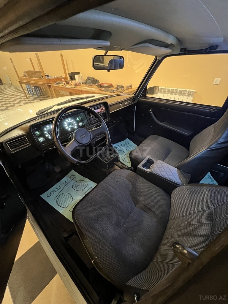 LADA (VAZ) 2107