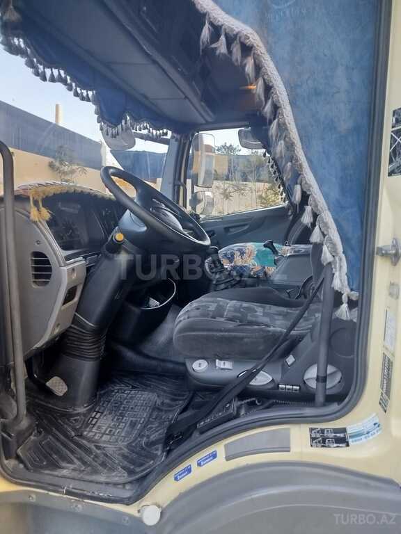 Mercedes Atego 818