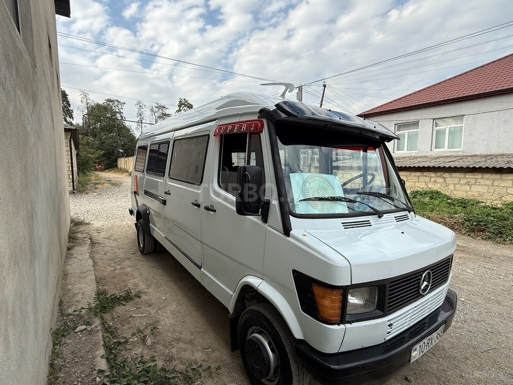 Mercedes 410 D