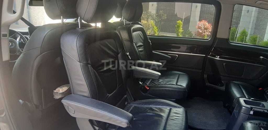 Mercedes V 250