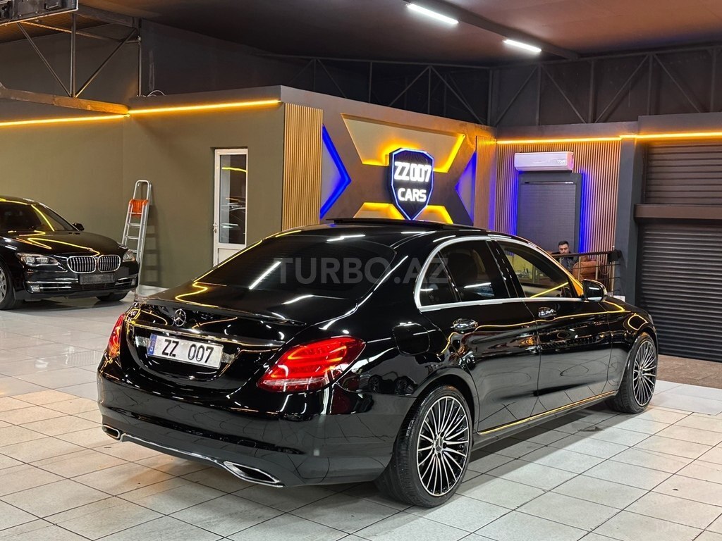 Mercedes C 300