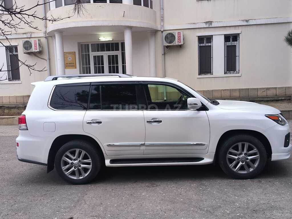 Lexus LX 570