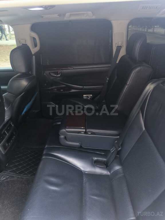 Lexus LX 570
