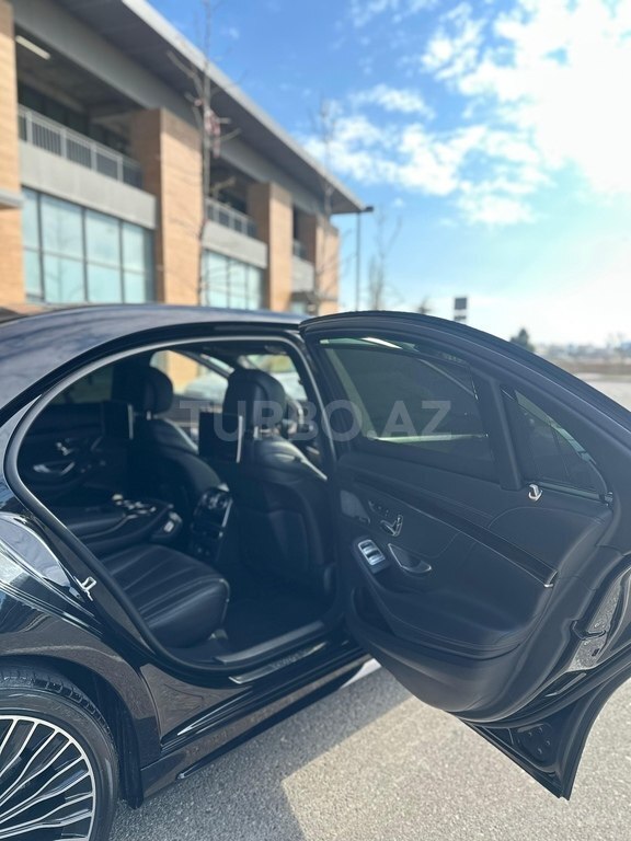 Mercedes S 500