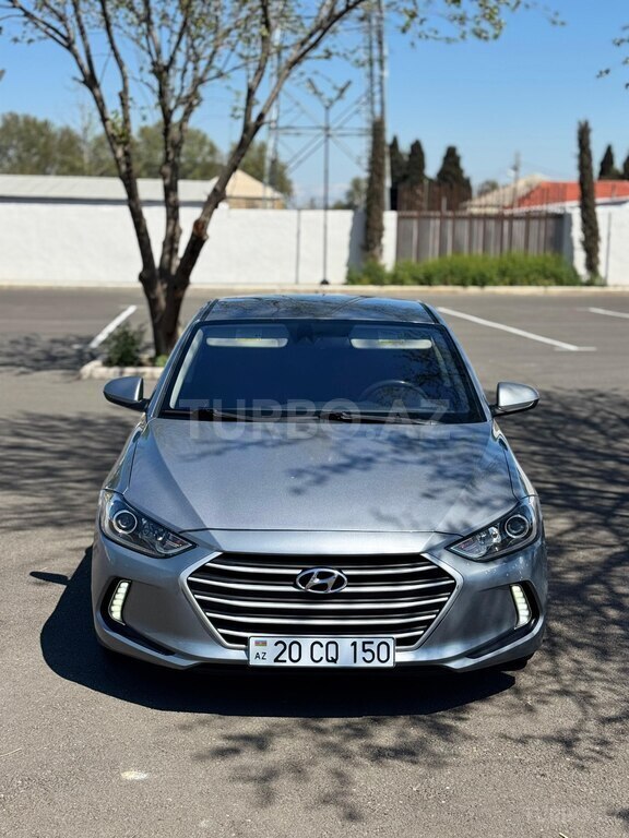Hyundai Elantra
