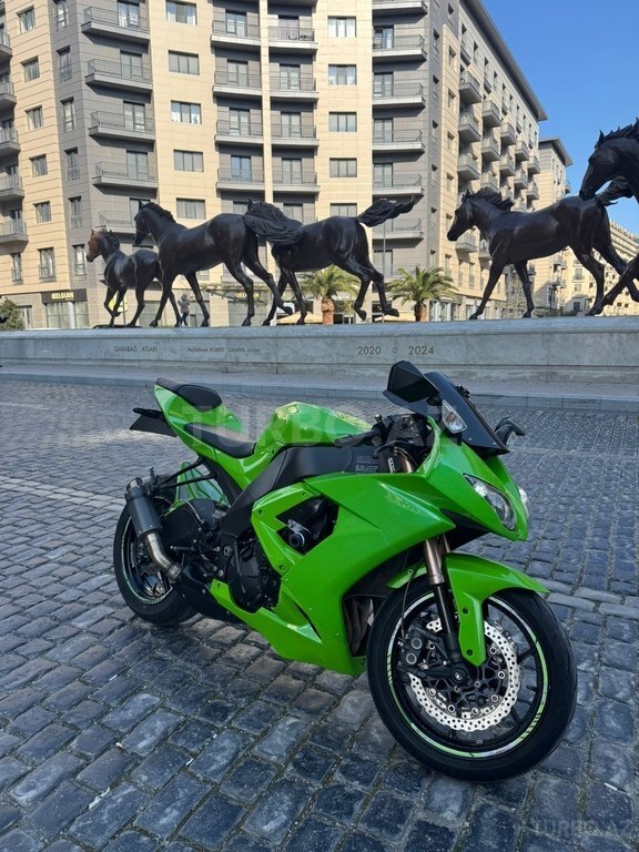 Kawasaki ZX-10RR 
