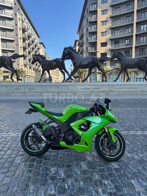 Kawasaki ZX-10RR 