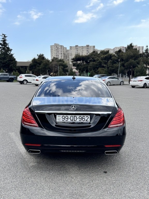 Mercedes S 400