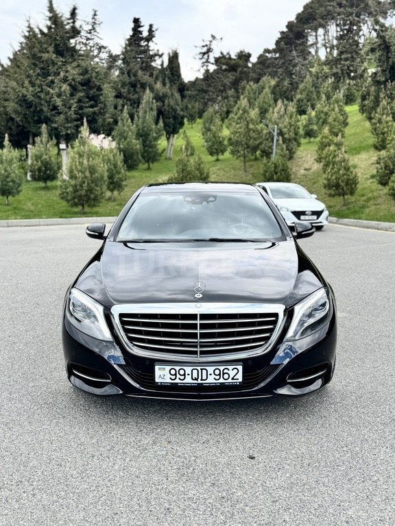 Mercedes S 400