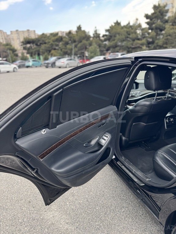 Mercedes S 400