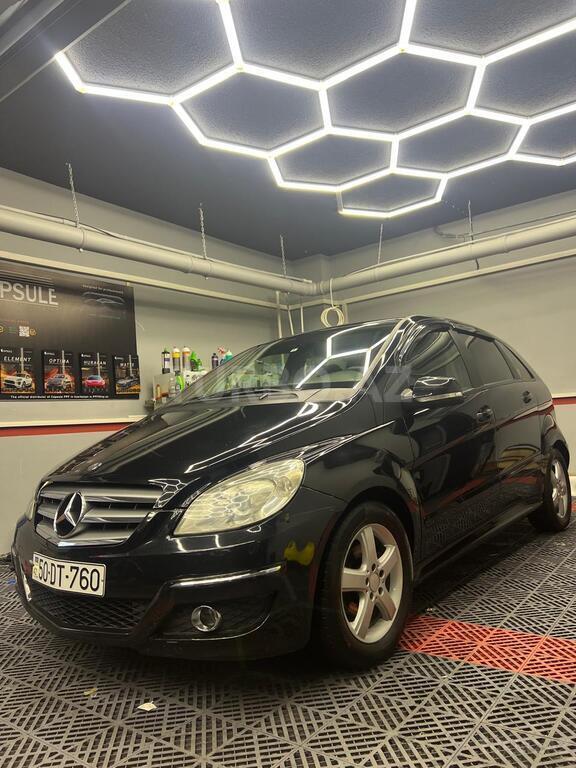 Mercedes B 170