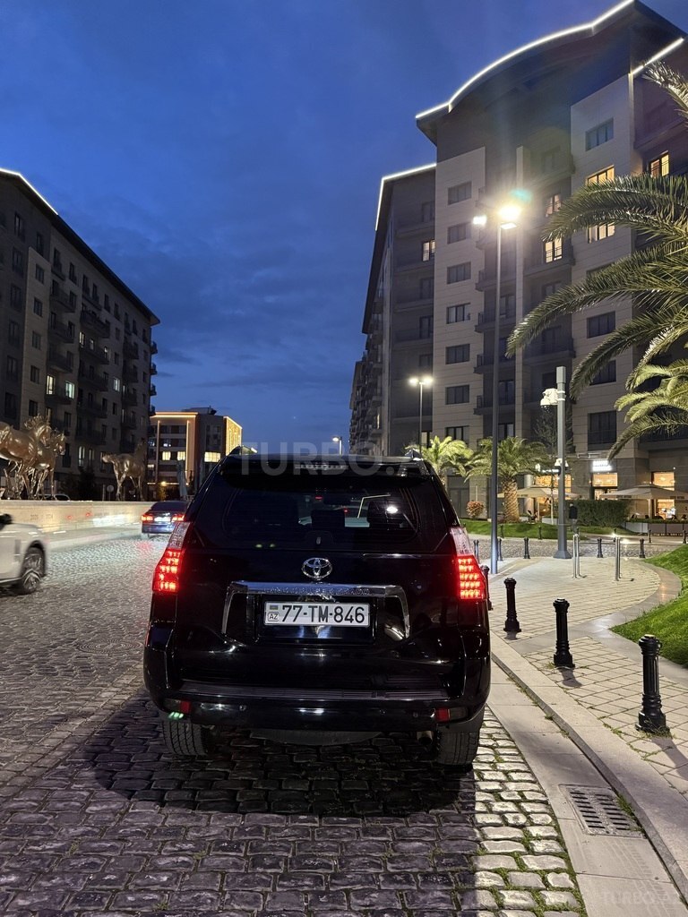 Toyota Land Cruiser Prado