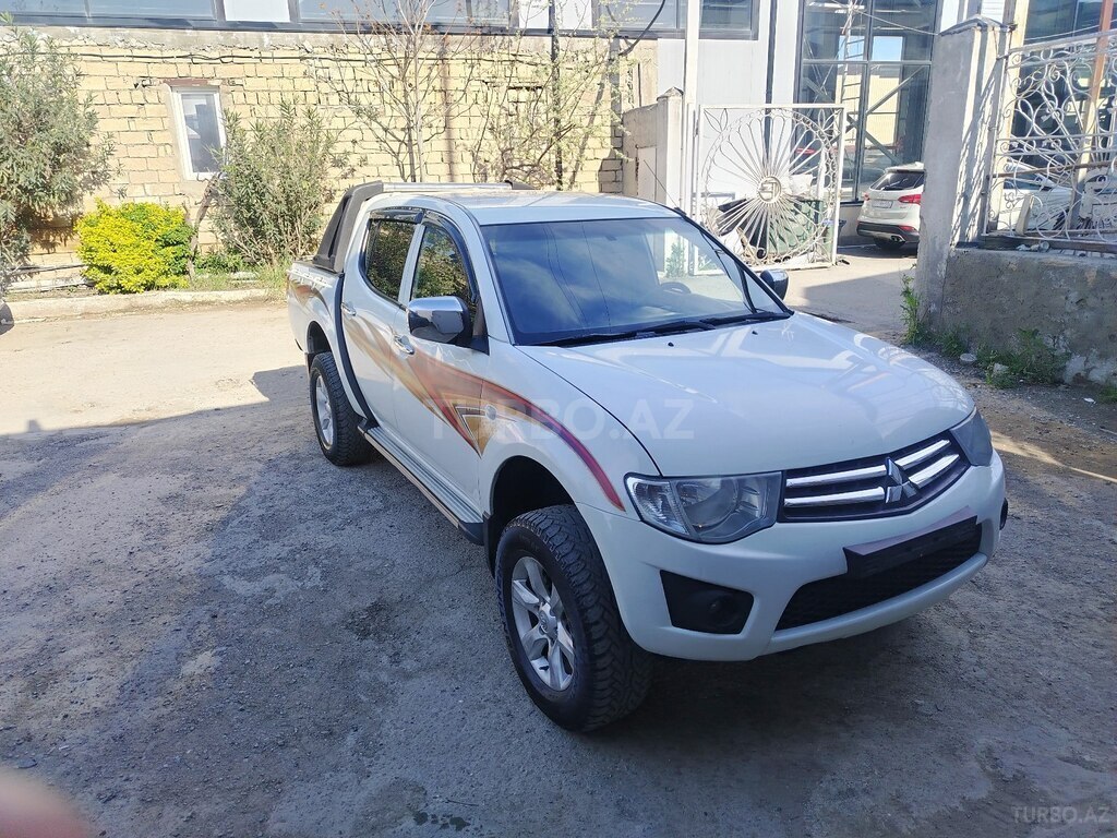 Mitsubishi L200