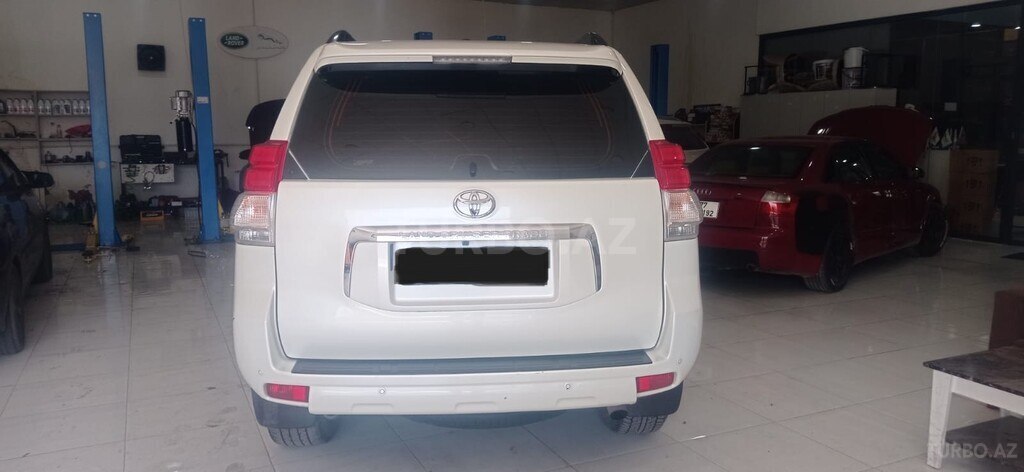 Toyota Land Cruiser Prado
