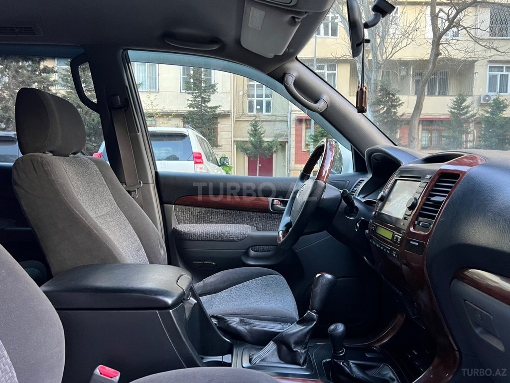 Toyota Land Cruiser Prado