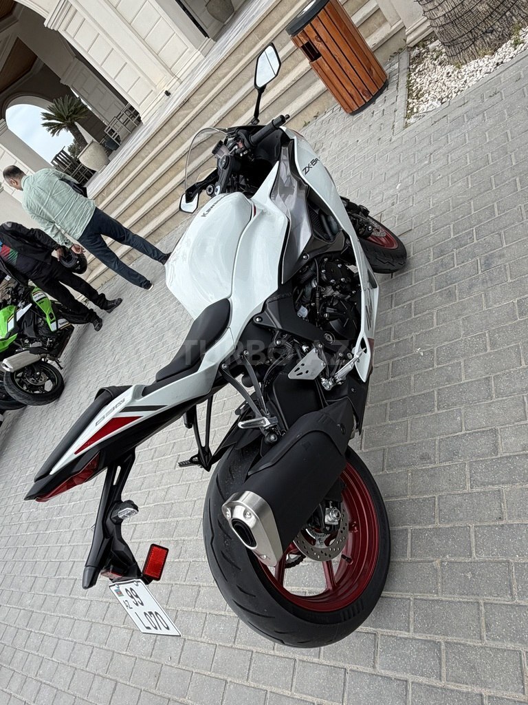 Kawasaki ZX-6R