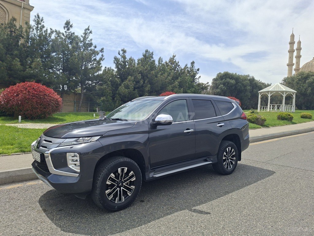 Mitsubishi Pajero Sport