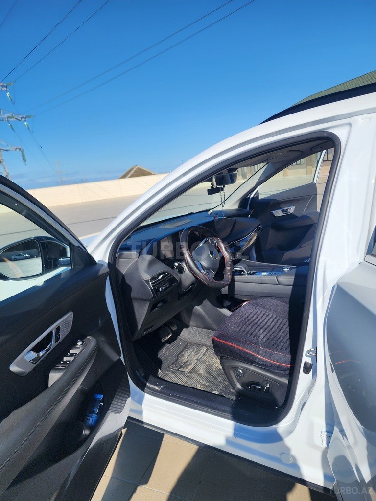 DongFeng Aeolus Shine