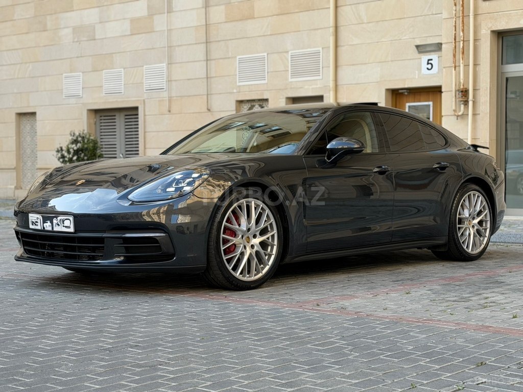 Porsche Panamera 4 Executive