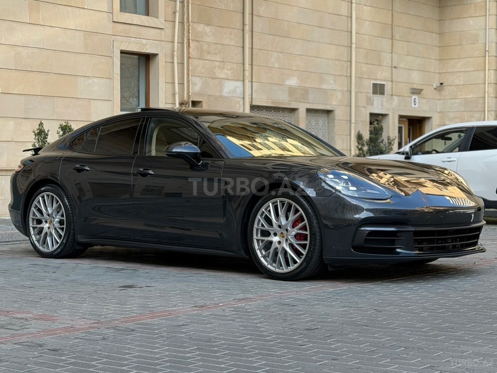 Porsche Panamera 4 Executive