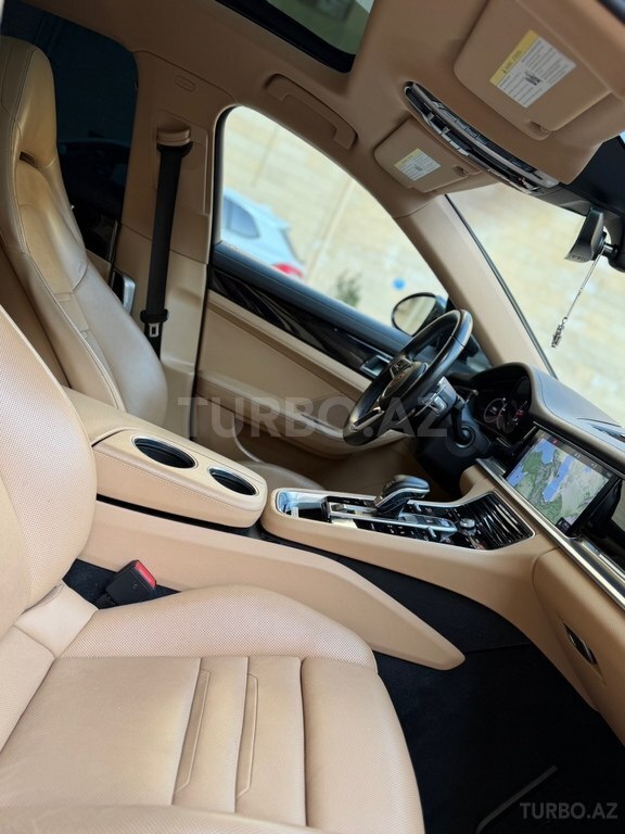 Porsche Panamera 4 Executive