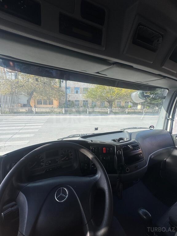 Mercedes Atego 818