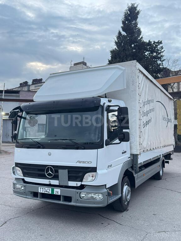 Mercedes Atego 818
