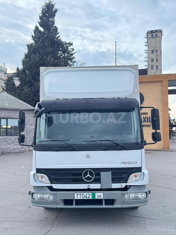 Mercedes Atego 818