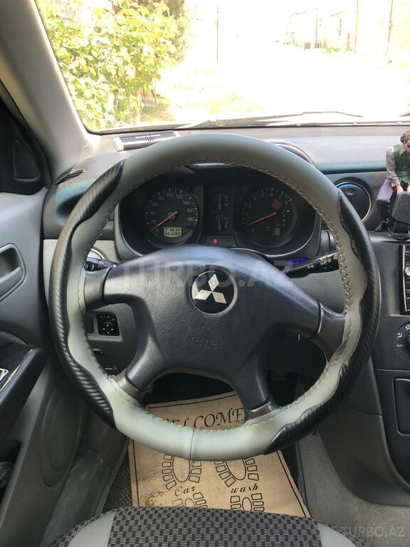 Mitsubishi Airtrek
