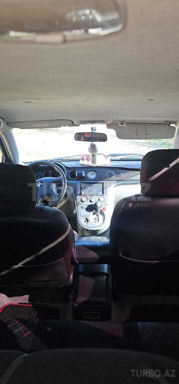 Mitsubishi Airtrek