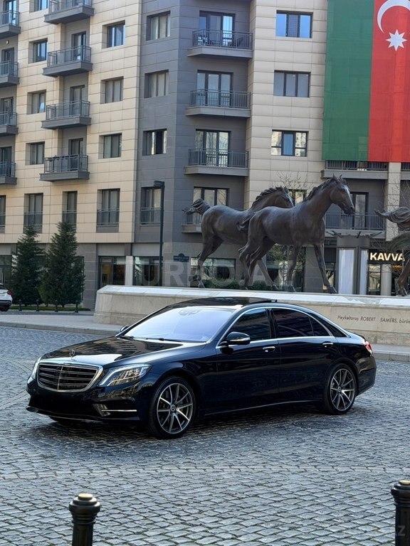Mercedes S 500