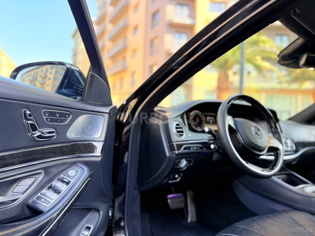 Mercedes S 500