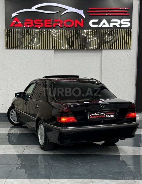 Mercedes C 240