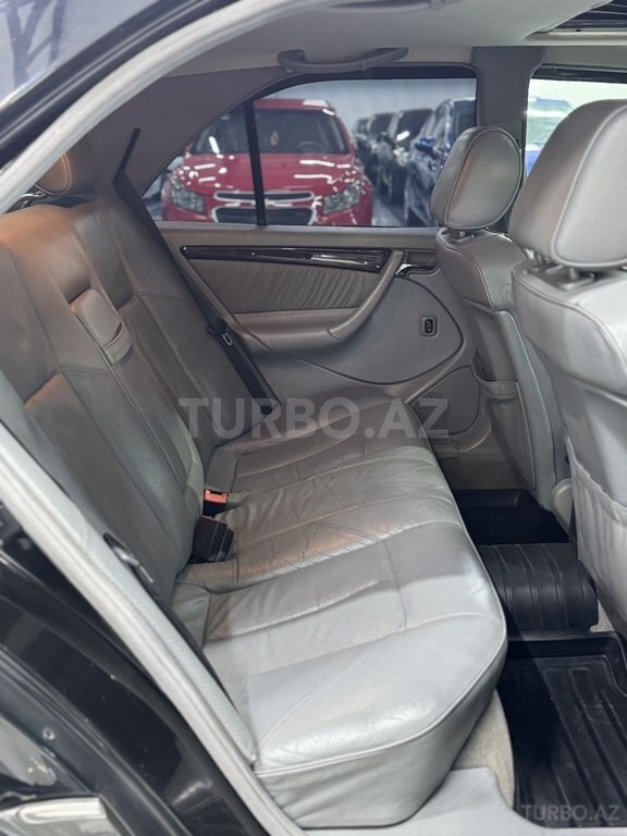 Mercedes C 240