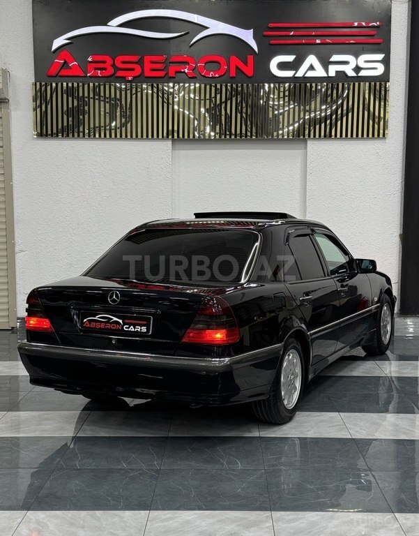 Mercedes C 240