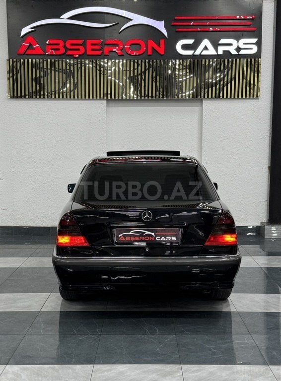 Mercedes C 240