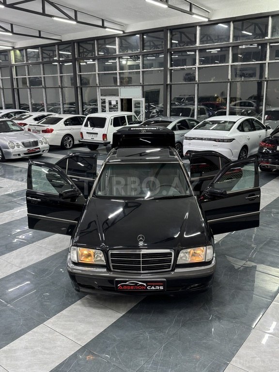 Mercedes C 240