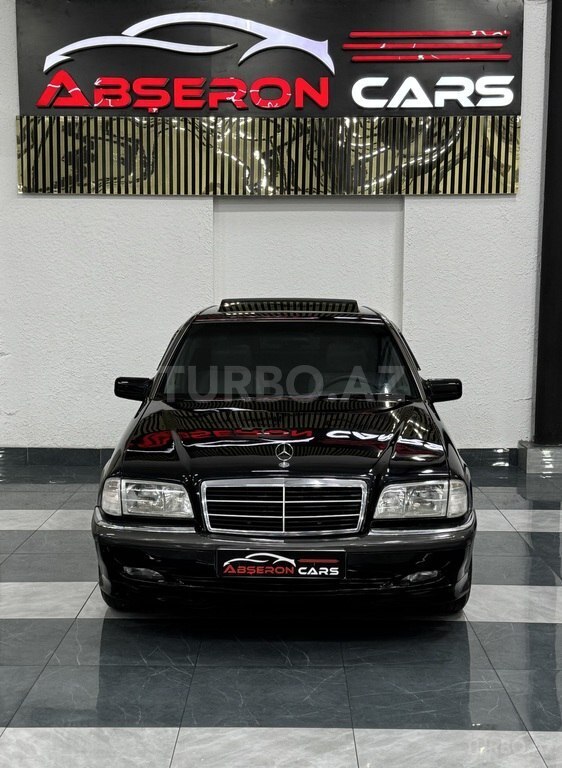 Mercedes C 240